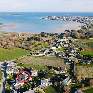 https://maison-a-2-pas-des-plages.inbrittany.com