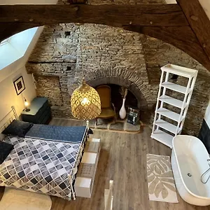 https://maison-de-caractere-centre-ville-historique.inbrittany.com